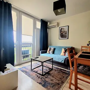 apartament-centrum-grzybowska.warsawhotelspoland.com/